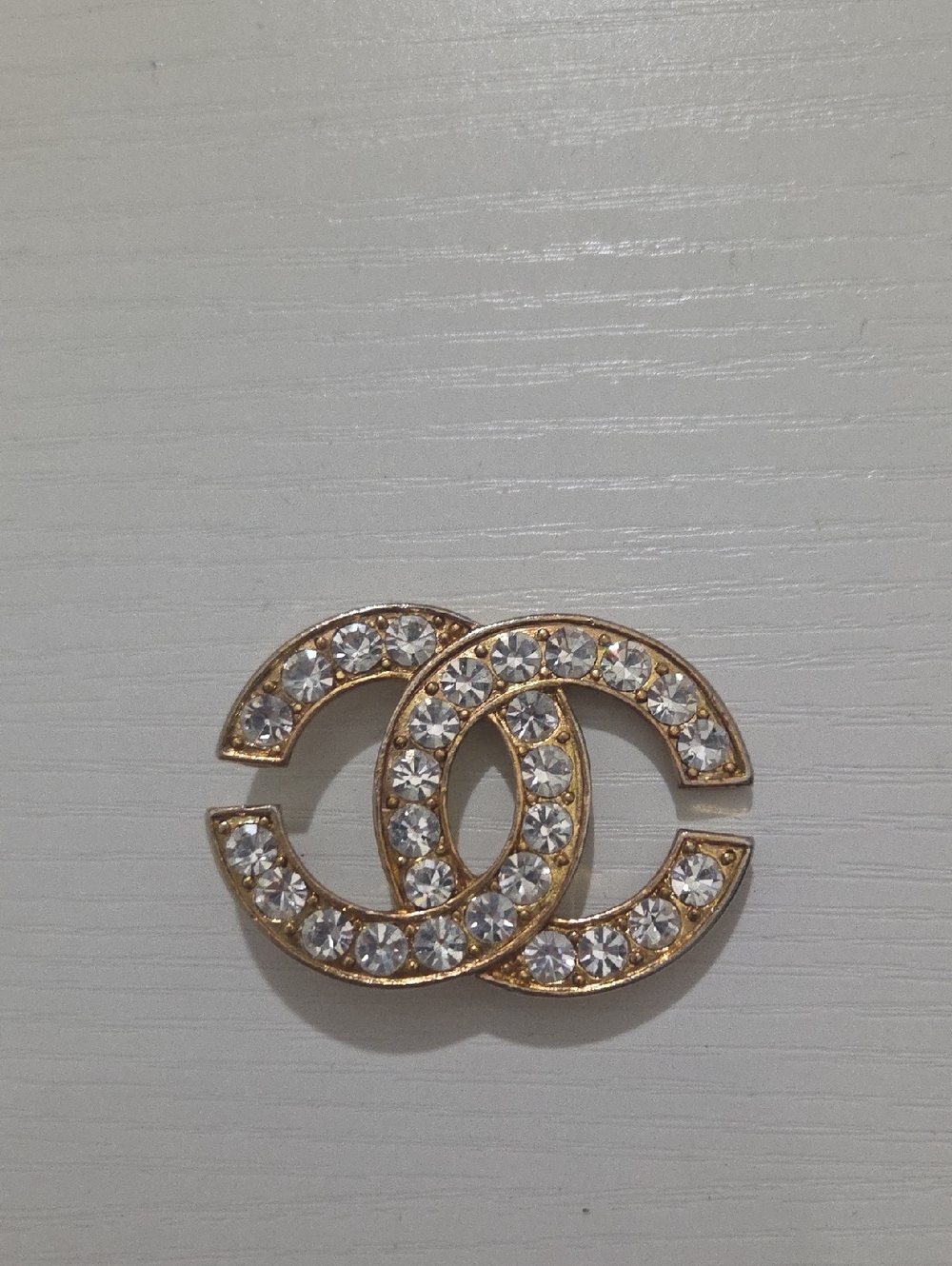 Gold Crystal Interlocking CC Brooch - Designer Style